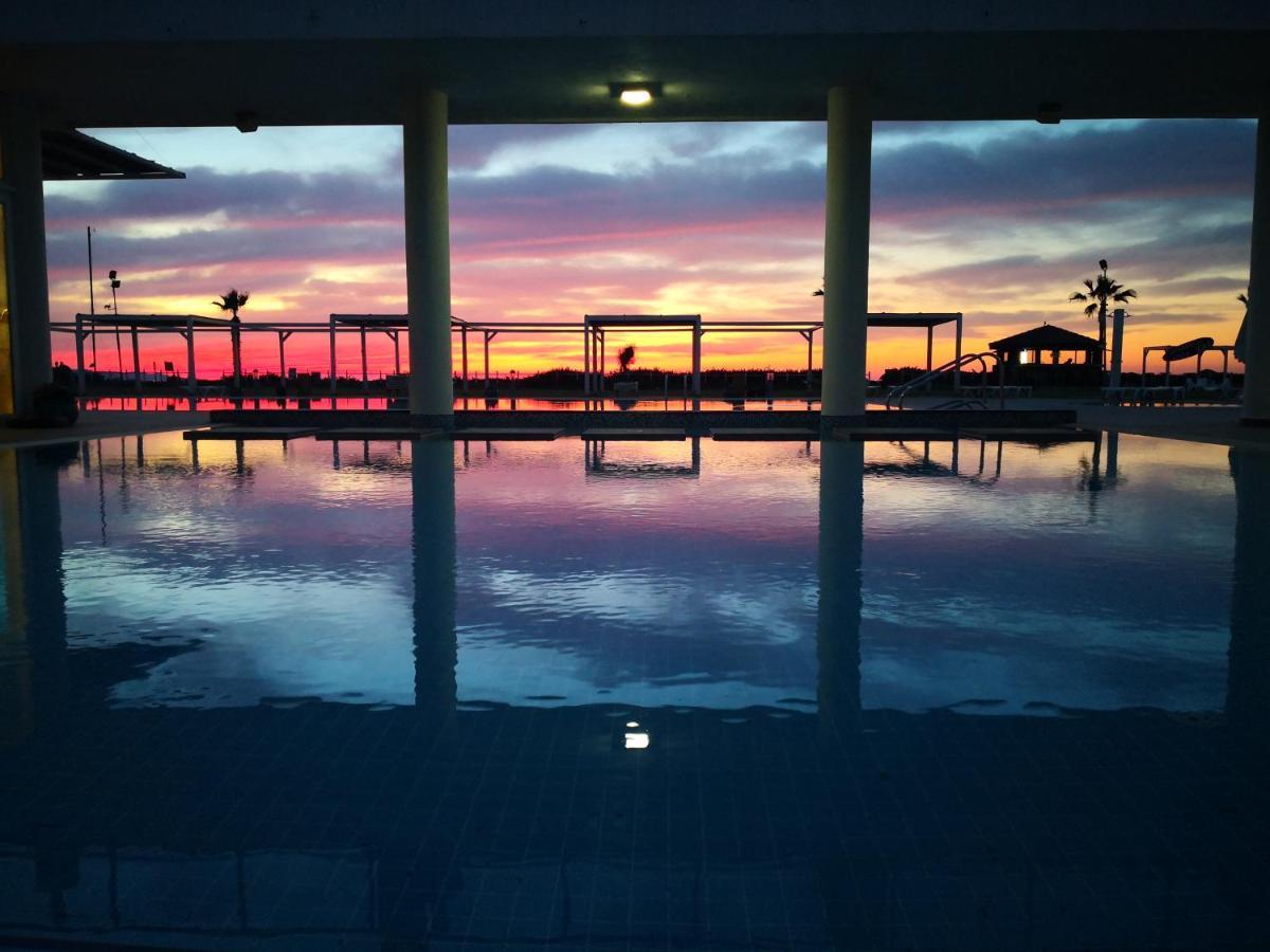Hotel Aphrodite Beachfront Official Ghaziveran